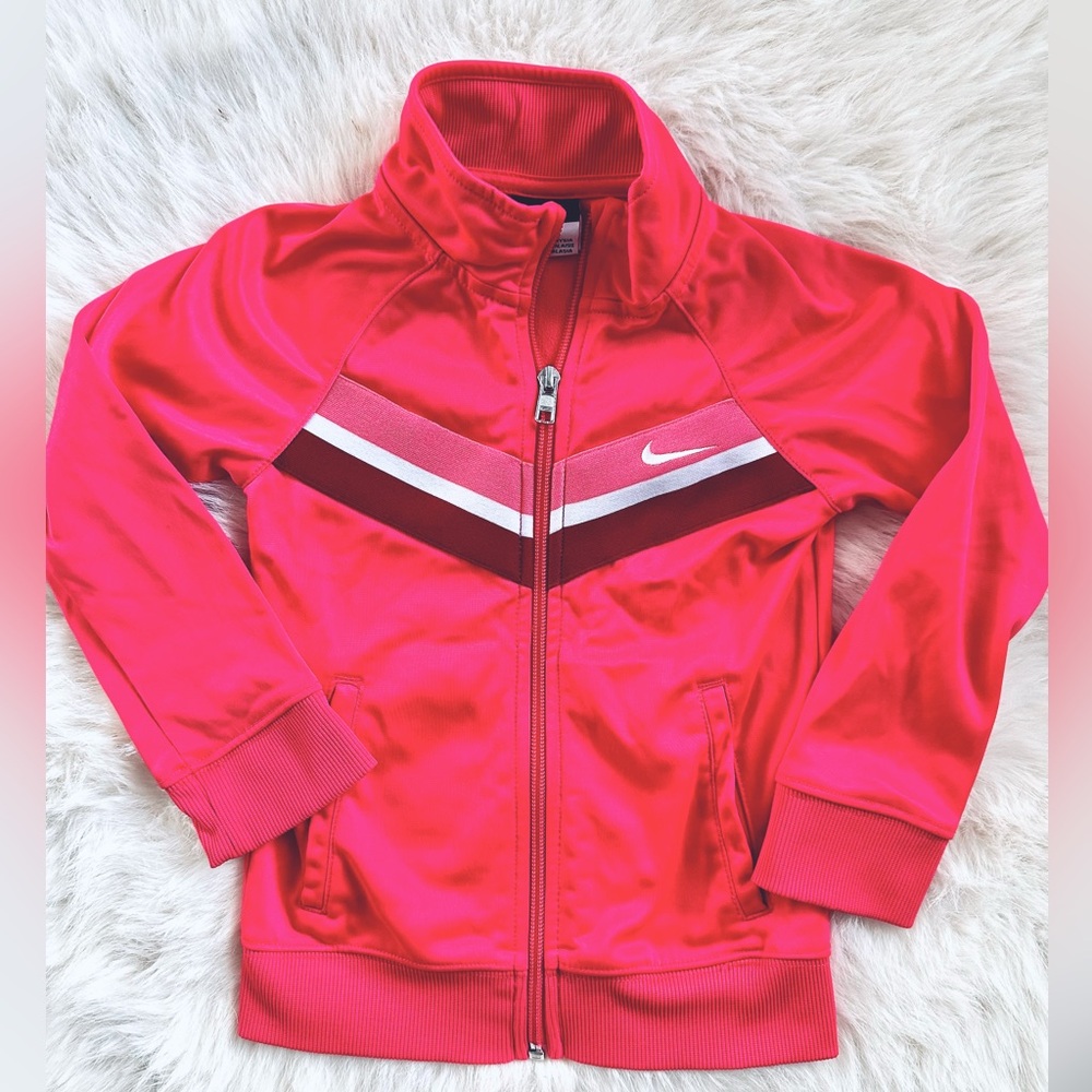 Nike Bright Pink Track Jacket Girls Size 5 - Picture 1 of 4